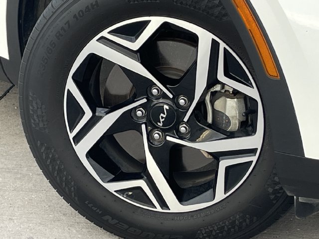 Used 2023 Kia Sportage LX FWD image 8
