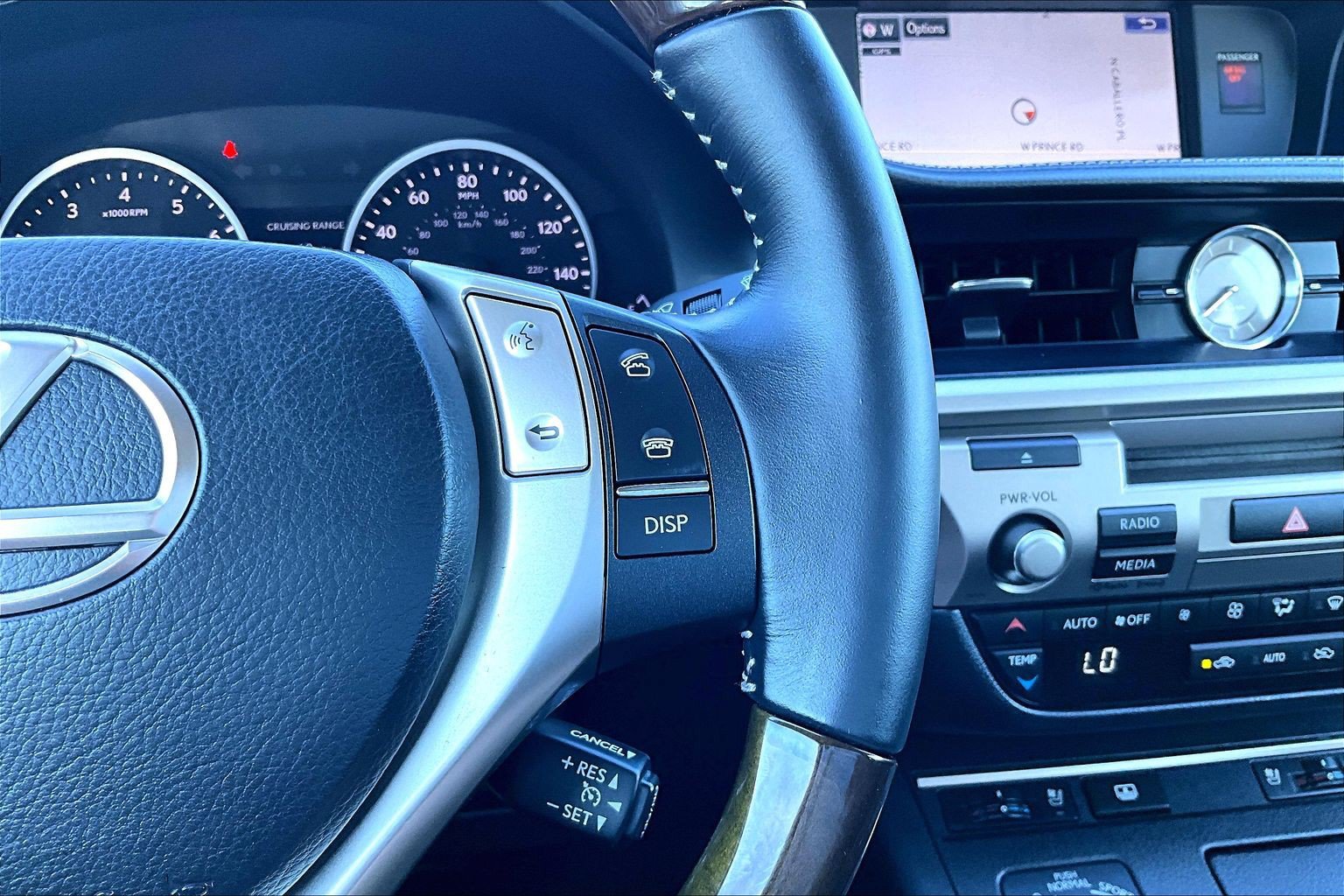 Used 2015 Lexus ES 350 w/ Luxury Package FWD image 20