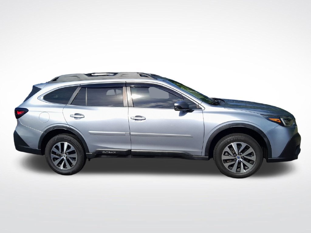 Used 2021 Subaru Outback Premium AWD/4WD image 9