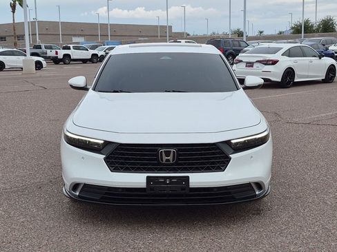 Used 2025 Honda Accord Touring image 2
