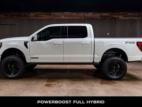 Used 2025 Ford F150 Platinum w/ FX4 Off-Road Package image 6