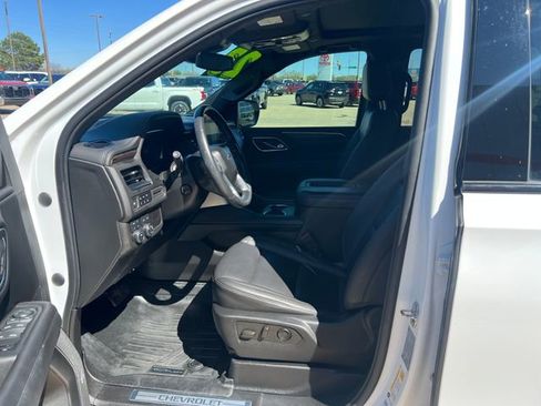 Used 2023 Chevrolet Tahoe Z71 w/ Luxury Package AWD/4WD image 9
