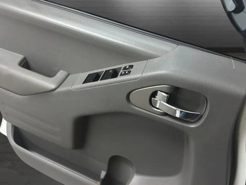 Used 2017 Nissan Frontier SV RWD image 15