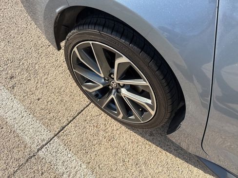 Used 2020 Toyota Corolla SE w/ Carpet Mat Package (TMS) image 8