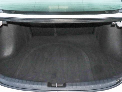 Used 2024 Kia Forte LXS image 9