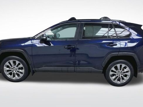 Certified 2023 Toyota RAV4 XLE Premium image 6