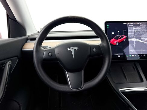 Used 2021 Tesla Model Y Long Range AWD/4WD image 3