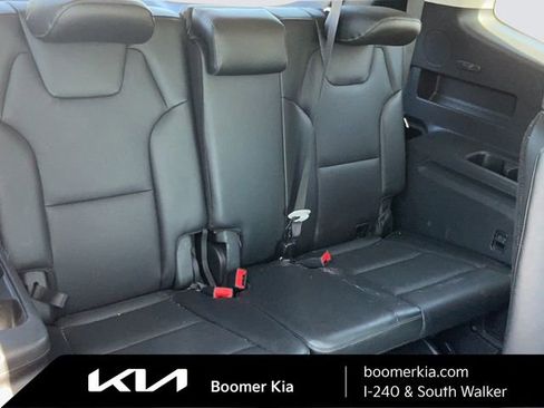 Certified 2025 Kia Telluride S image 13