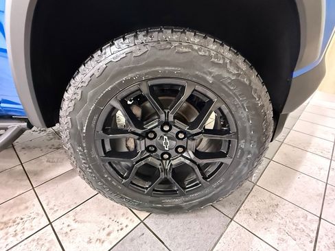 Certified 2023 Chevrolet Colorado Trail Boss w/ LPO, Dark Essentials Package AWD/4WD image 16