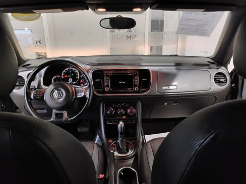 Used 2013 Volkswagen Beetle 2.5 image 15