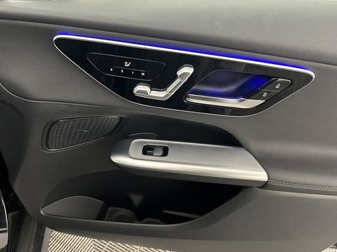 Used 2026 Mercedes-Benz GLC 300 4MATIC image 25