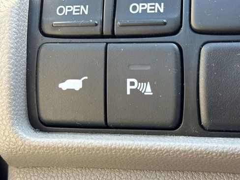 Used 2014 Honda Odyssey Touring image 25