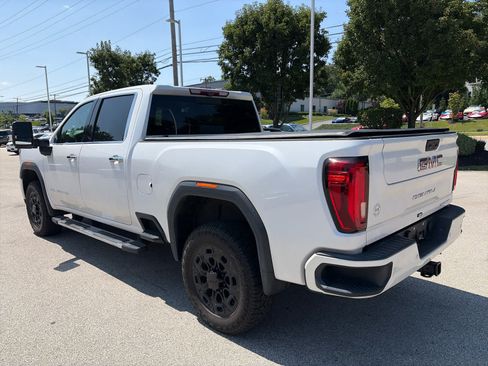 Used 2020 GMC Sierra 2500 Denali w/ Denali Ultimate Package AWD/4WD image 2