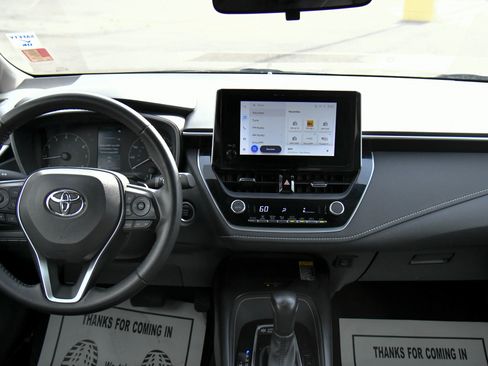 Used 2024 Toyota Corolla SE w/ SE Package FWD image 38
