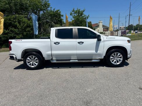 Used 2021 Chevrolet Silverado 1500 Custom AWD/4WD image 6