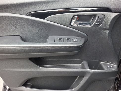 Certified 2021 Honda Passport Touring image 10