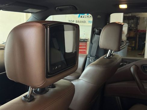 Used 2021 Nissan Armada Platinum w/ Captain's Chairs Package AWD/4WD image 9