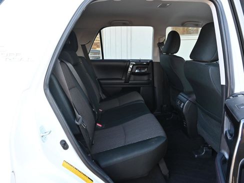 Used 2019 Toyota 4Runner TRD Off-Road image 34