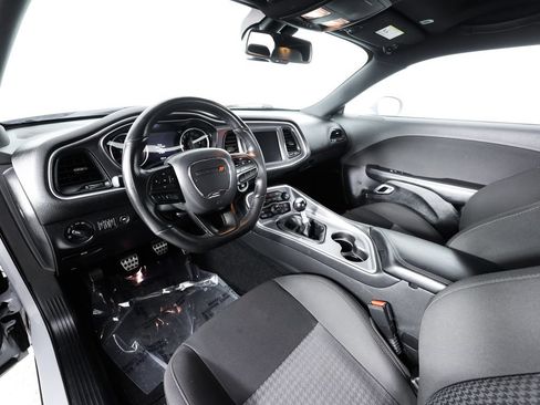 Used 2022 Dodge Challenger R/T Scat Pack RWD image 25