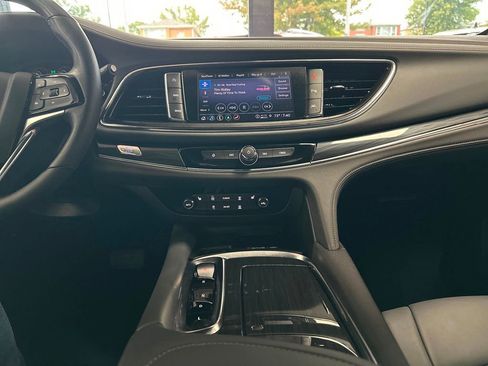 Used 2022 Buick Enclave Essence w/ Experience Buick Package image 54
