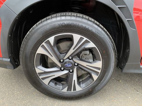Used 2026 Subaru Crosstrek 2.5i Premium AWD/4WD image 46