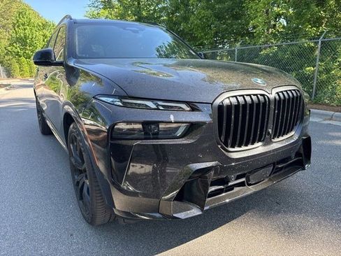 Certified 2026 BMW X7 xDrive40i w/ Executive Package AWD/4WD image 3