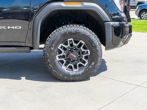 New 2026 GMC Sierra 2500 AT4X AWD/4WD image 36