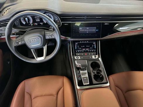 Used 2025 Audi Q8 Premium Plus w/ Premium Plus Package image 25