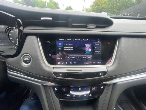 Used 2024 Cadillac XT5 Premium Luxury AWD/4WD image 15