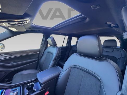 New 2026 Jeep Grand Cherokee Altitude AWD/4WD image 5
