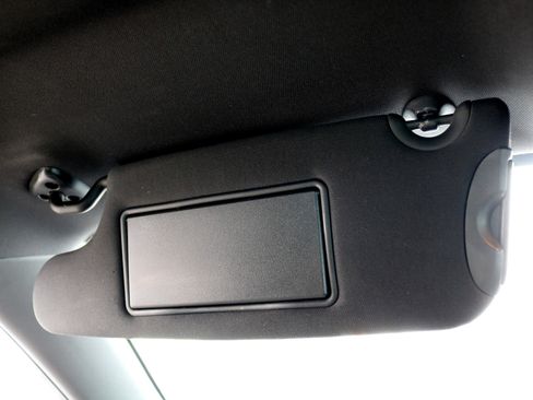 Used 2014 Dodge Challenger SXT image 25