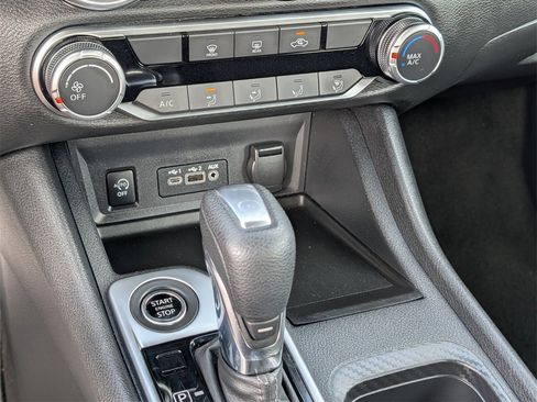 Used 2024 Nissan Sentra SV image 15