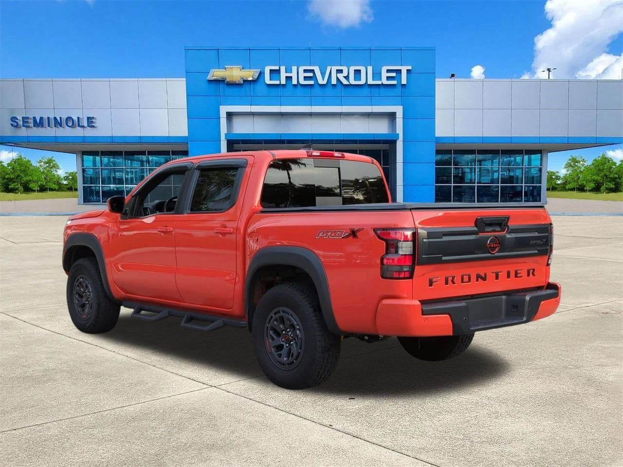 Used 2025 Nissan Frontier Pro-X RWD image 3