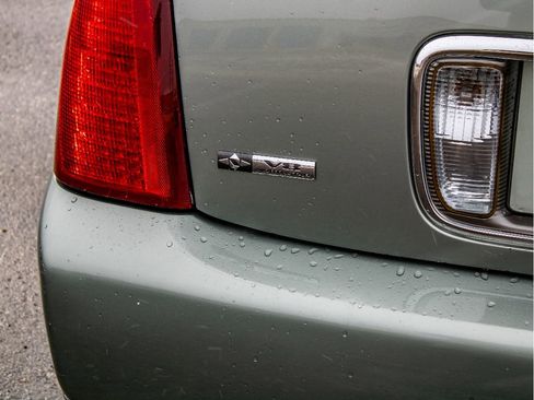 Used 2005 Cadillac De Ville w/ Equipment Group image 10