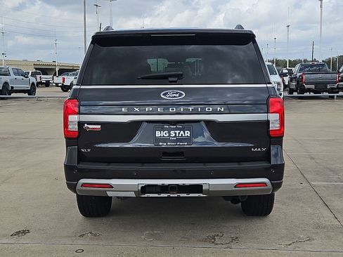 Used 2024 Ford Expedition Max XLT image 5
