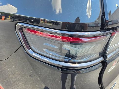 Used 2022 Jeep Grand Wagoneer Series II AWD/4WD image 16