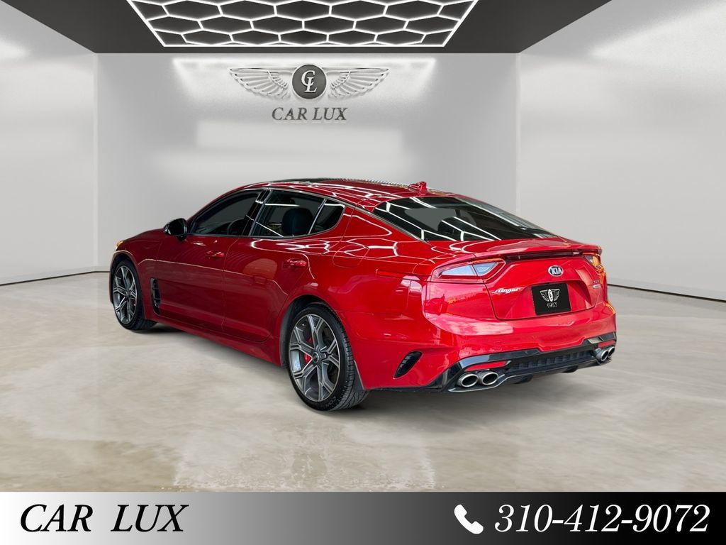 Used 2018 Kia Stinger GT2 AWD/4WD image 3