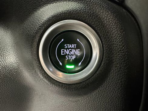 Used 2021 GMC Sierra 2500 AT4 w/ AT4 Premium Plus Package image 18