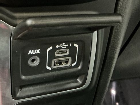 Used 2020 Jeep Gladiator Sport w/ Quick Order Package 24S image 16