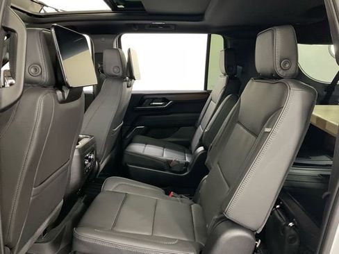 New 2026 GMC Yukon XL Denali w/ Denali Reserve Package image 34