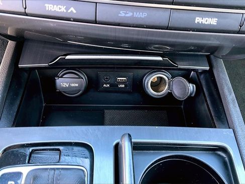 Used 2017 Genesis G80 3.8 image 17