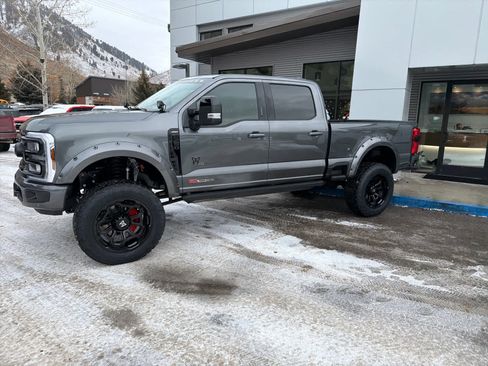 New 2026 Ford F250 Lariat w/ Black Appearance Package image 45