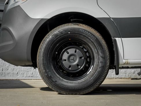 New 2025 Mercedes-Benz Sprinter 2500 image 4