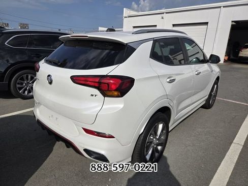 Used 2022 Buick Encore GX Preferred w/ Sport Touring Package FWD image 5