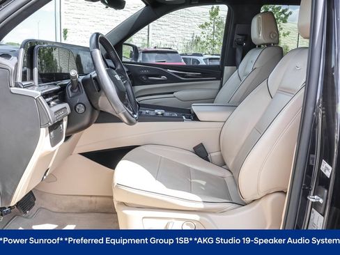Used 2023 Cadillac Escalade Premium Luxury AWD/4WD image 6