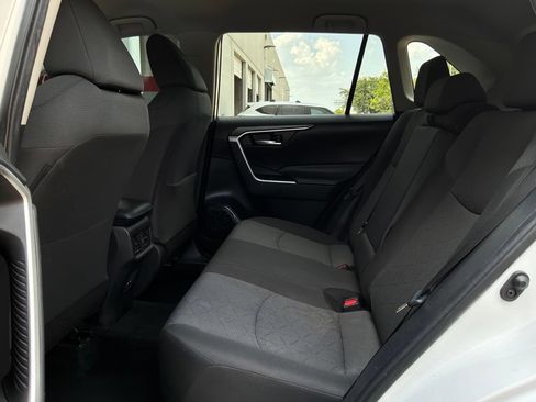 Used 2023 Toyota RAV4 XLE FWD image 12