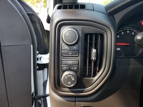 Used 2025 Chevrolet Silverado 2500 Custom w/ Custom Convenience Package AWD/4WD image 30