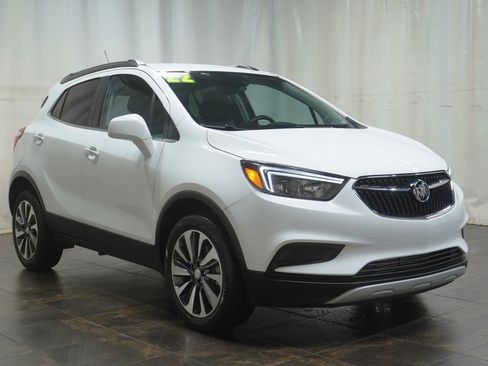 Used 2022 Buick Encore Preferred AWD/4WD image 1