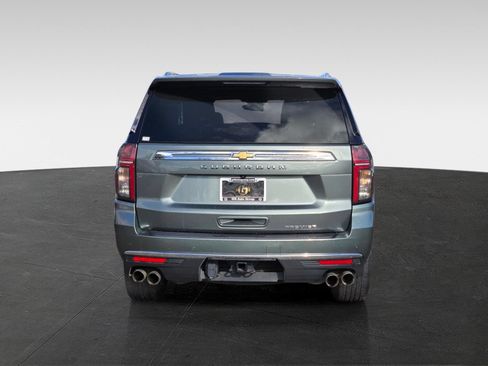 Used 2024 Chevrolet Suburban Premier AWD/4WD image 6