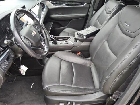 Used 2023 Cadillac XT6 Premium Luxury FWD image 7